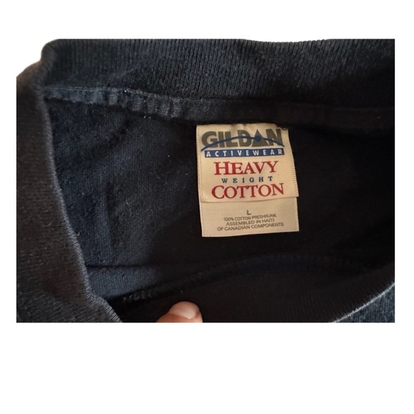 Artistic Tee (Used - Large) 🎨 - Picture 4 of 4